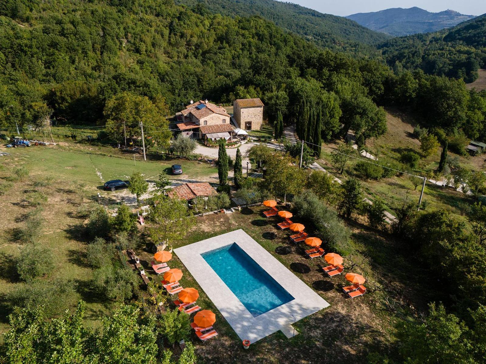 קסטלנובו די ואל די צ'צ'ינה Agriturismo Santa Caterina מראה חיצוני תמונה