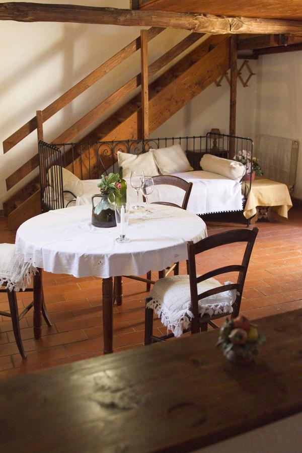קסטלנובו די ואל די צ'צ'ינה Agriturismo Santa Caterina חדר תמונה