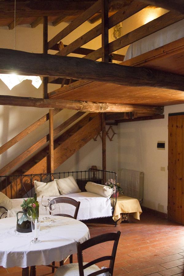 קסטלנובו די ואל די צ'צ'ינה Agriturismo Santa Caterina חדר תמונה