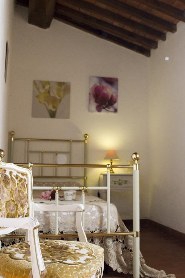 קסטלנובו די ואל די צ'צ'ינה Agriturismo Santa Caterina חדר תמונה