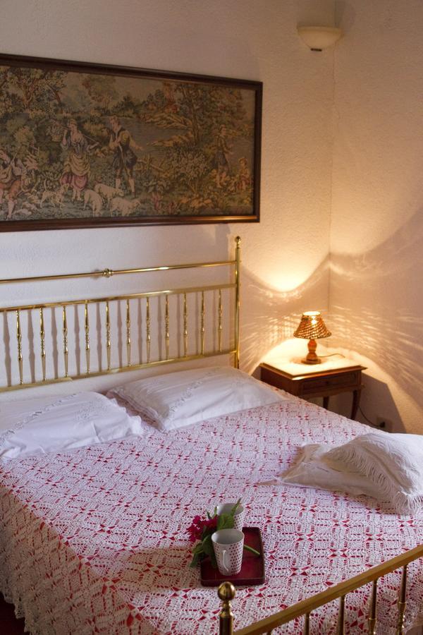 קסטלנובו די ואל די צ'צ'ינה Agriturismo Santa Caterina חדר תמונה