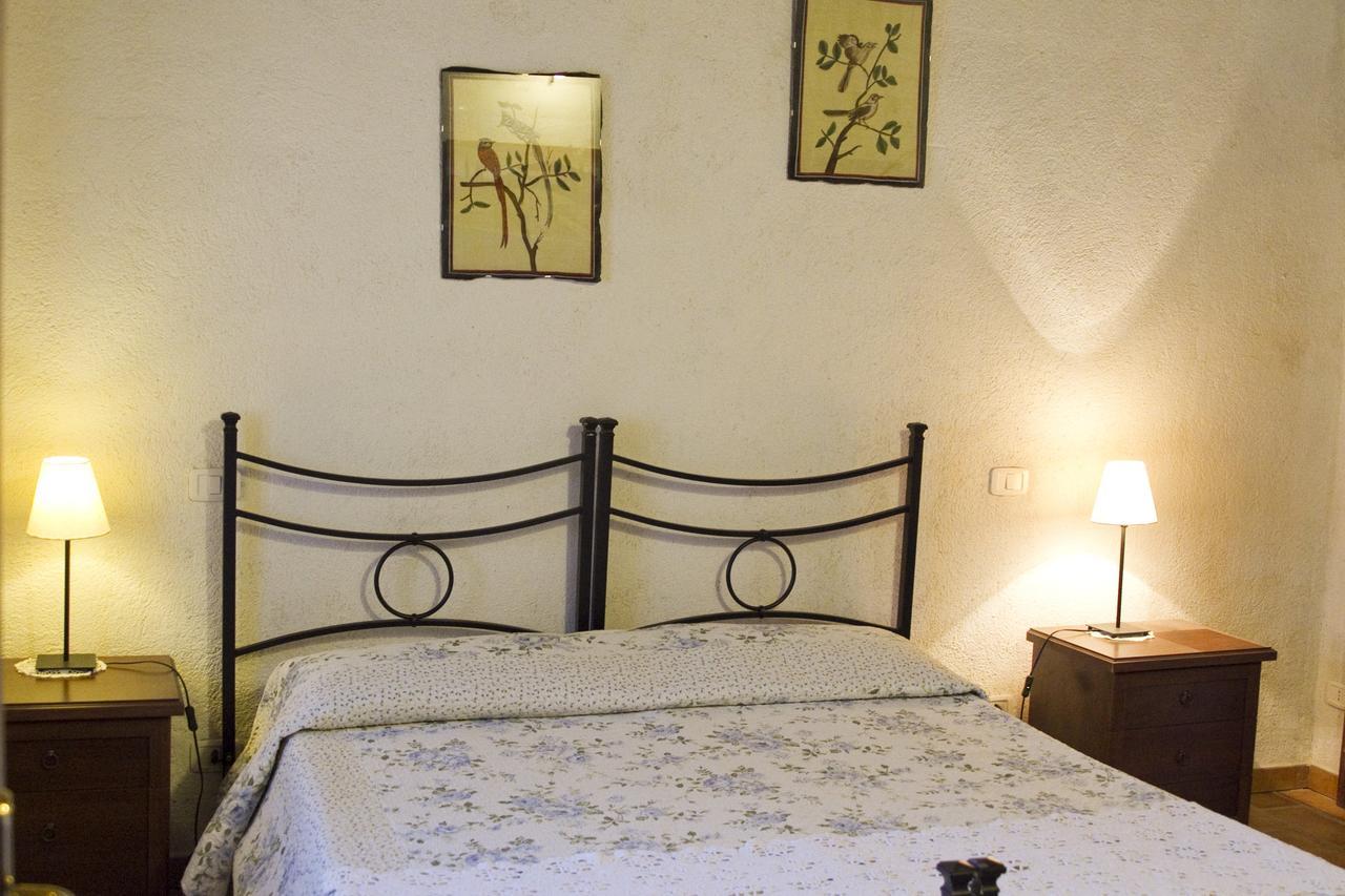 קסטלנובו די ואל די צ'צ'ינה Agriturismo Santa Caterina חדר תמונה