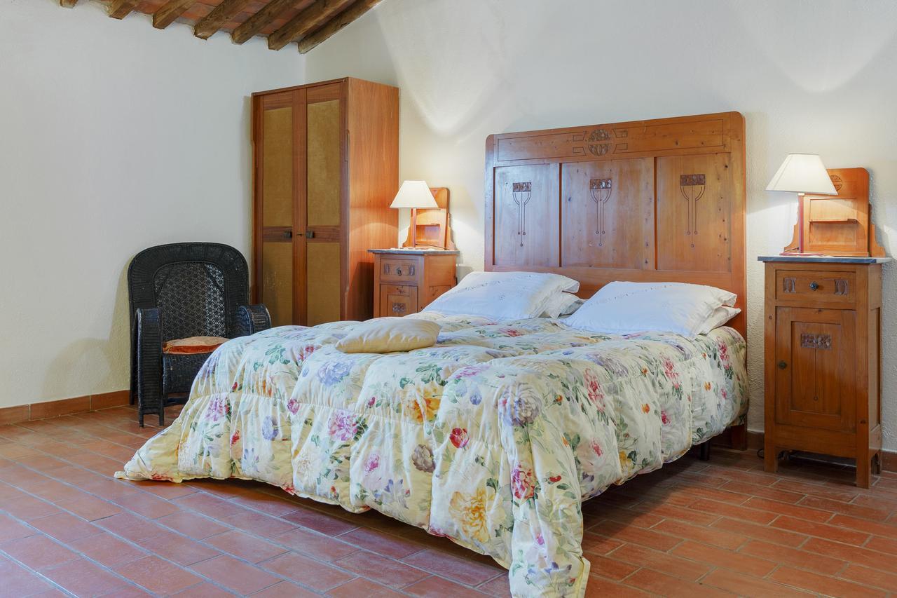 קסטלנובו די ואל די צ'צ'ינה Agriturismo Santa Caterina מראה חיצוני תמונה